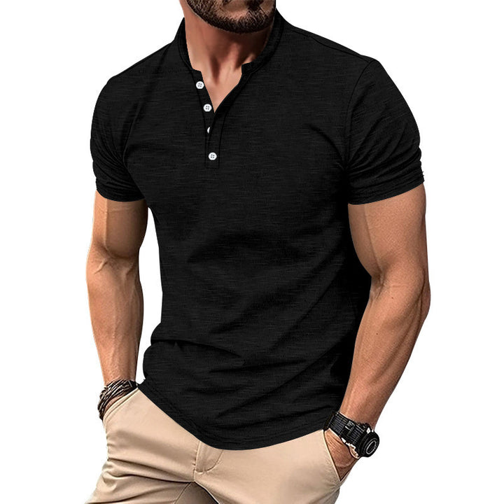 Herren Kurzarm-Henley-T-Shirt mit dekorativen Knopfdetails und geschmeidiger Oberfläche Echoarchiv