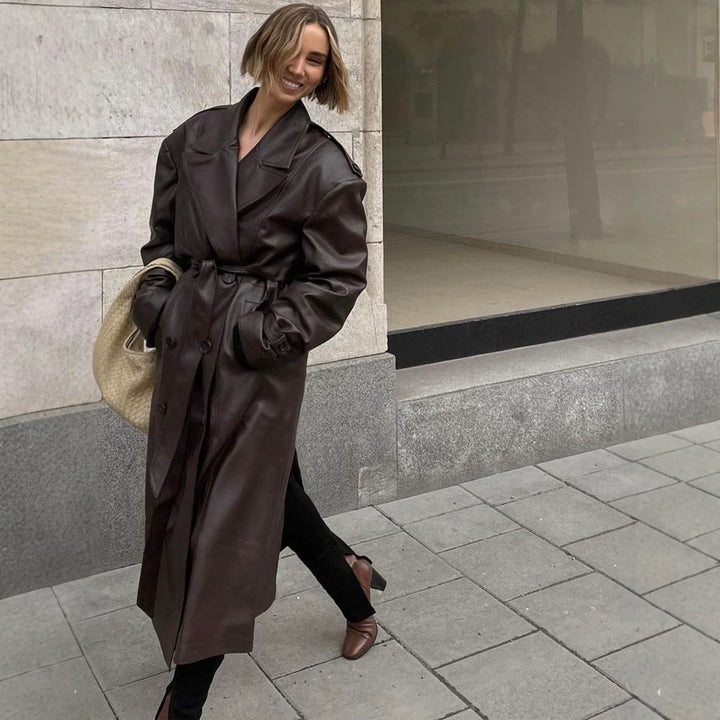 Damen Maxilanger Oversize Kunstleder-Trenchcoat mit weitem Revers und Taillengürtel Echoarchiv