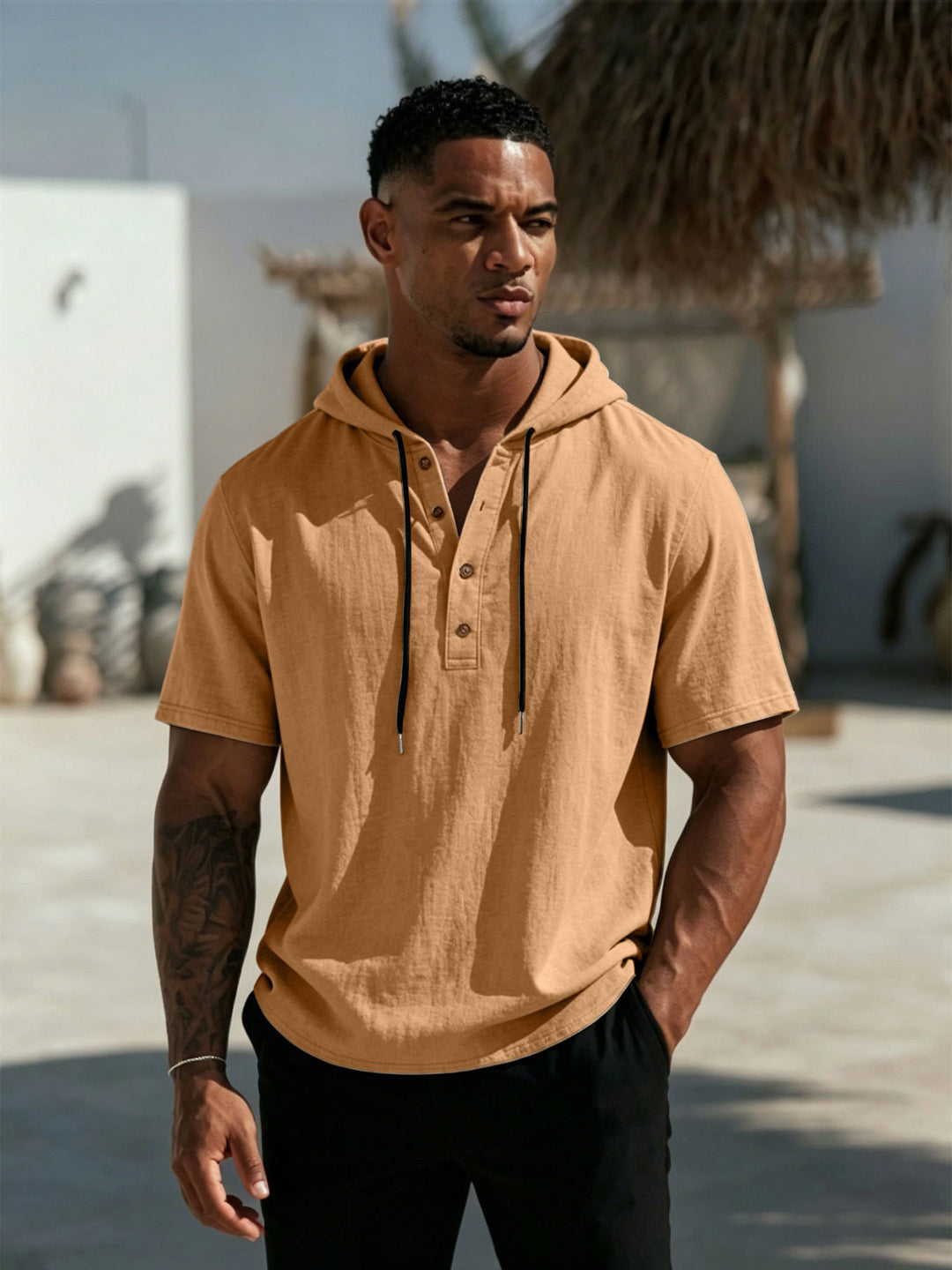 Herren Kurzarm-Hoodie-Henley aus Leinenoptik mit Knopfleiste – Cavarno