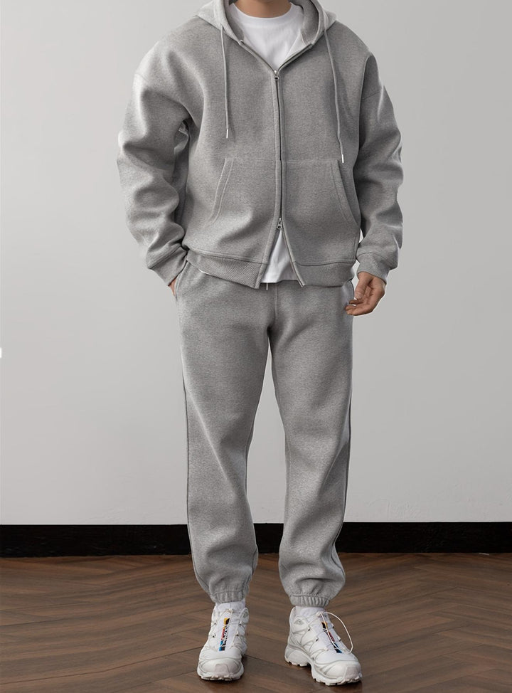 Herren bequeme Freizeitjacke mit passender Jogginghose Echoarchiv