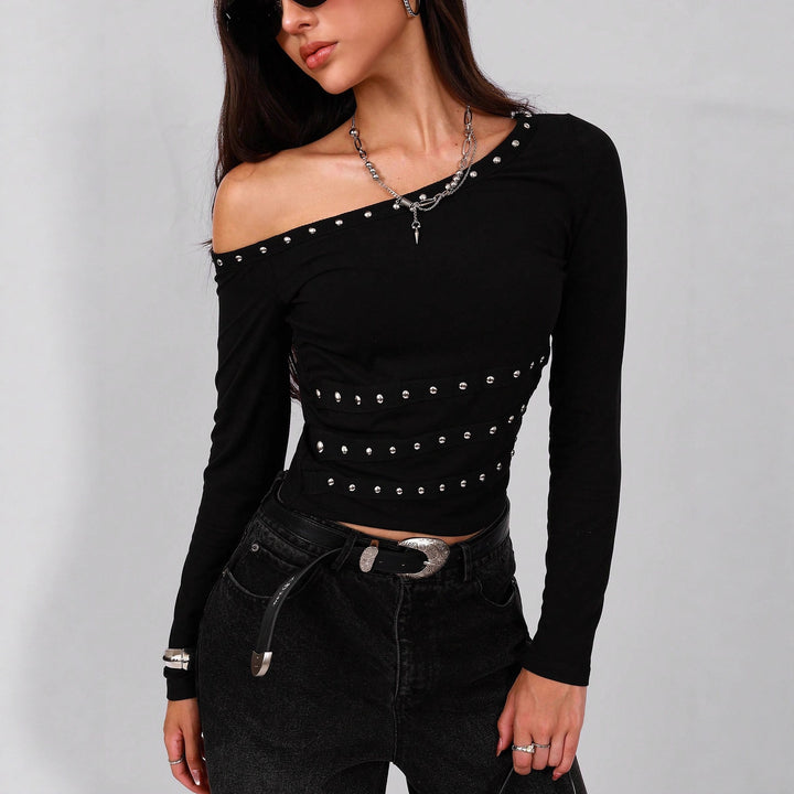 Damen nan asymmetrisches schulterfreies Langarmshirt mit Nietenbesatz und tailliertem Schnitt Echo Archiv
