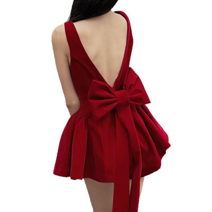 Damen Kurzes Samtkleid mit hochwertigem Schnitt und A-Linien-Silhouette Echo Archiv