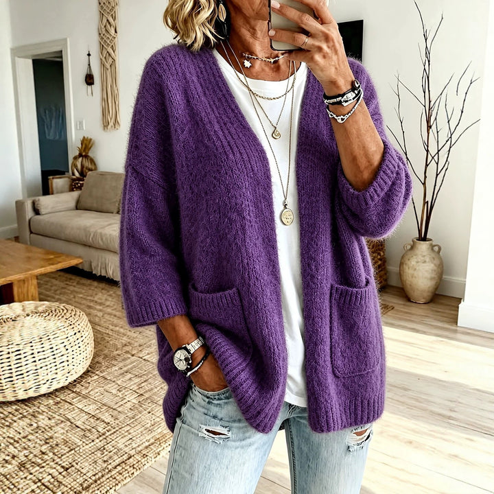 Damen Offener Longcardigan im Mohair-Look mit aufgesetzten Taschen und überschnittener Schulter – Veloura