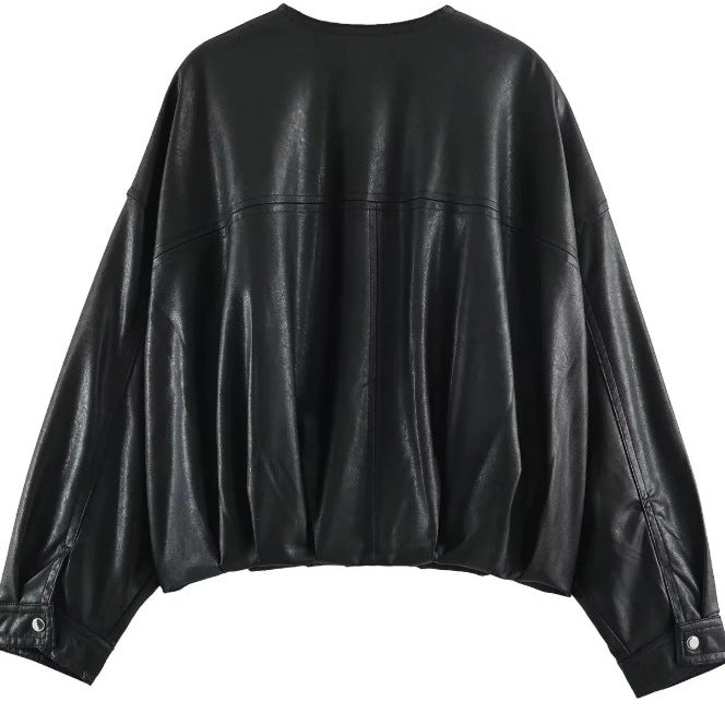 Damen Weit geschnittene Cropped-Bomberjacke aus Kunstleder mit Rundhalsausschnitt Echo Archiv