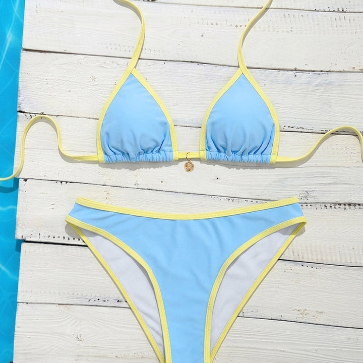 Damen Triangel-Bikini mit eleganten Kontrastdetails Echo Archiv