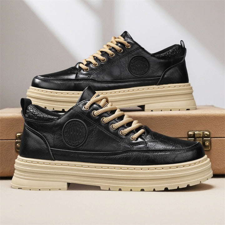 Herren robuste Plateau-Leder-Sneaker mit gepolstertem Fersenkragen, Zuglasche und griffiger Profilsohle – Norré