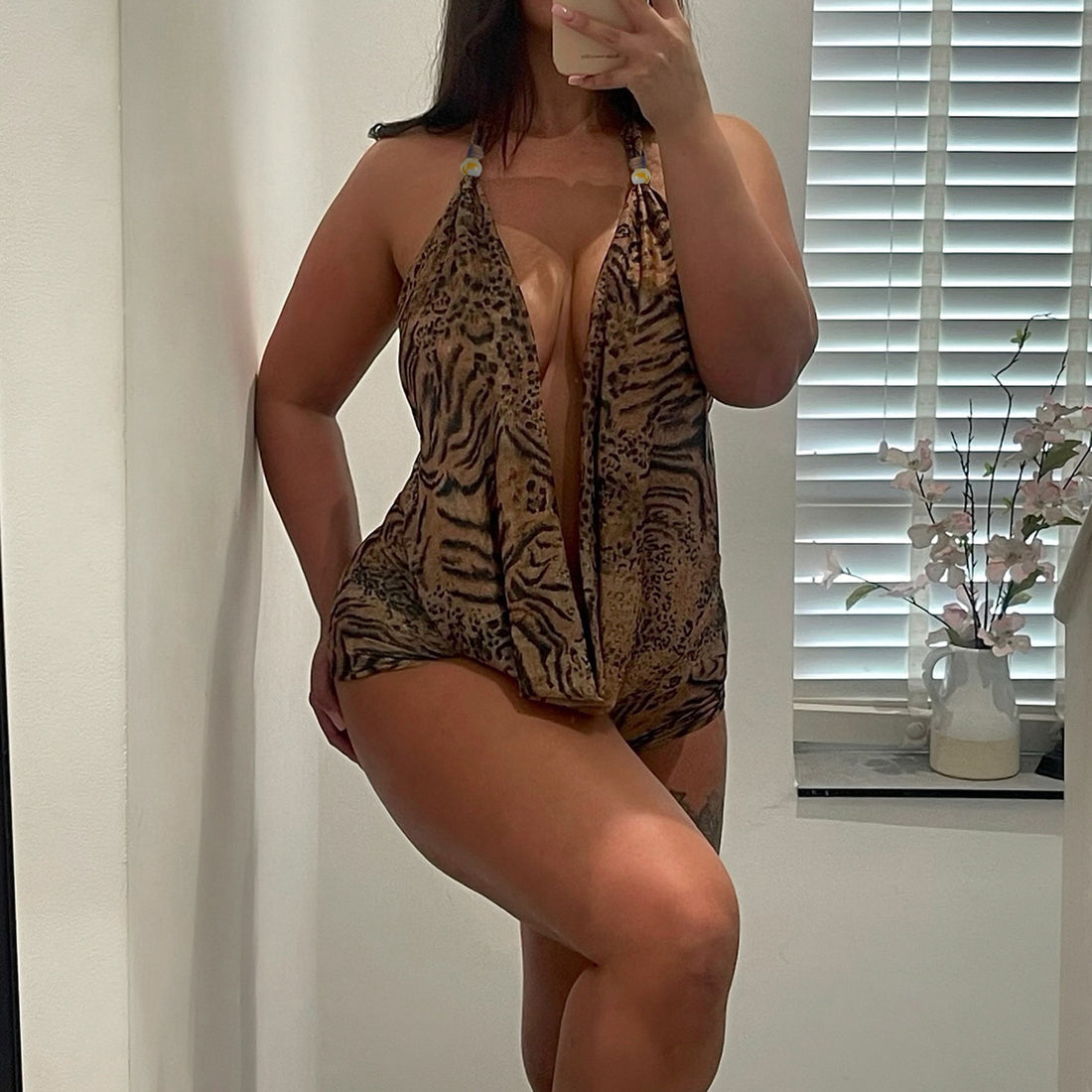 Damen Sportoberteil und Shorts Set mit Tiermuster – Orélia