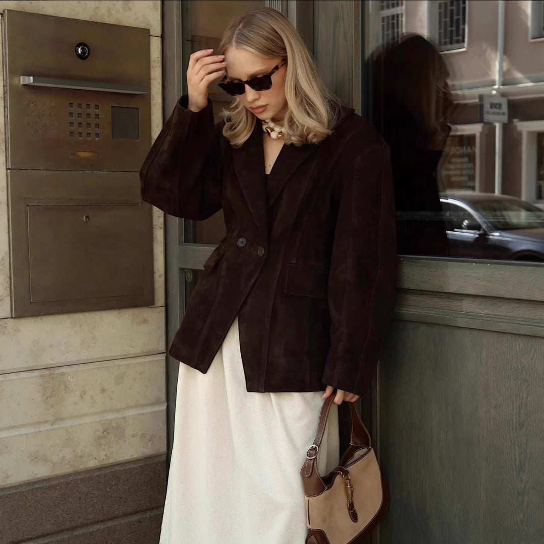 Damen Taillierter Velours‑Imitatblazer mit Doppelreiher und Pattentaschen Echo Archiv