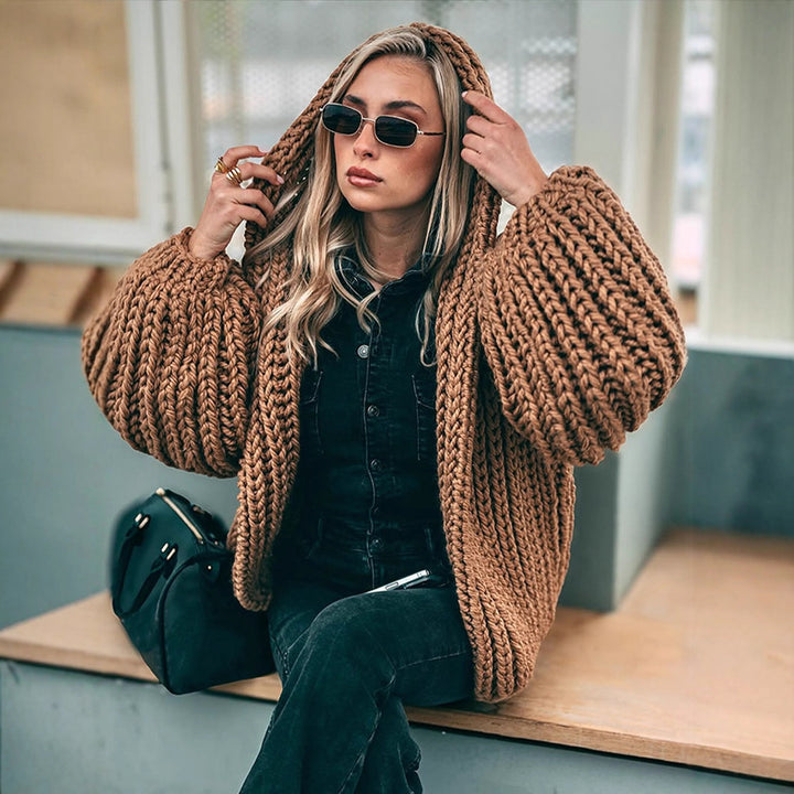 Damen Oversize Grobstrick-Cardigan mit großer Kapuze & voluminösen Ärmeln Echoarchiv