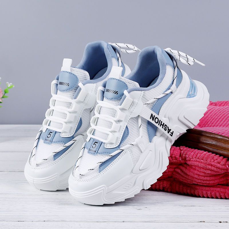 Damen Sportliche Sneakers mit atmungsaktiver Mesh-Oberfläche und stark gedämpfter Sohle Echo Archiv