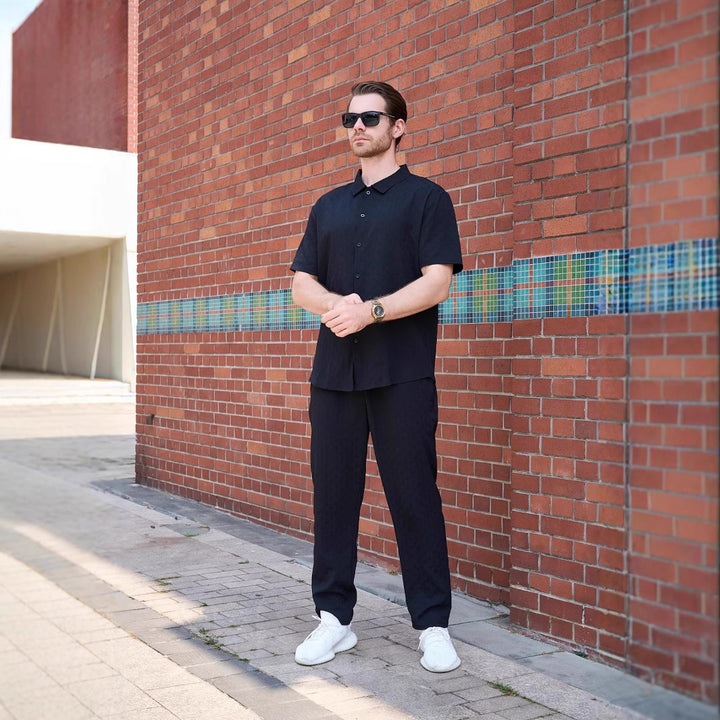 Herren stilvolles Kurzarm-Hemd und Hose Set Echoarchiv