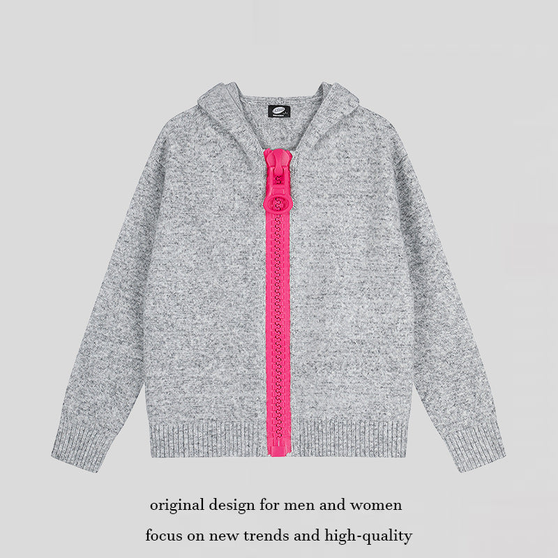 Damen Kapuzen-Strickjacke mit übergroßem Reißverschluss und softem Mohair-Mix Echoarchiv