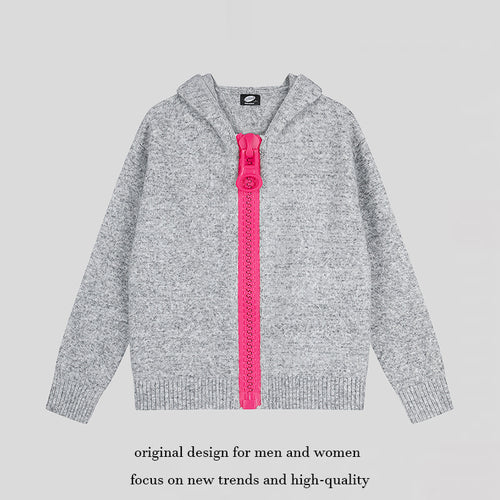 Damen Kapuzen-Strickjacke mit übergroßem Reißverschluss und softem Mohair-Mix Echoarchiv