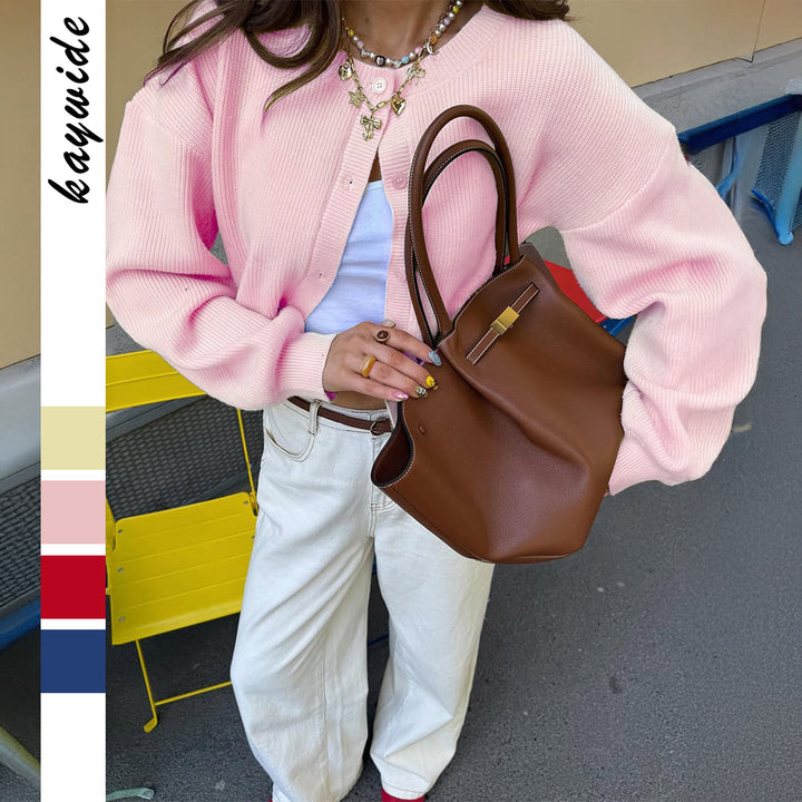 Damen kurzes Rippstrick-Cardigan mit Rundhalsausschnitt, ballonärmel und markanter Knopfleiste – Veloura