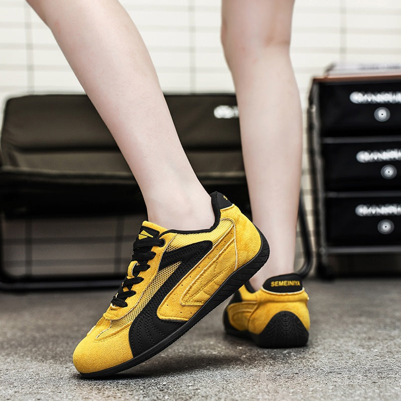 Damen retro-angehauchte Veloursleder-Sneaker mit atmungsaktivem Mesh-Einsatz und rutschfester Gummilaufsohle Echo Archiv