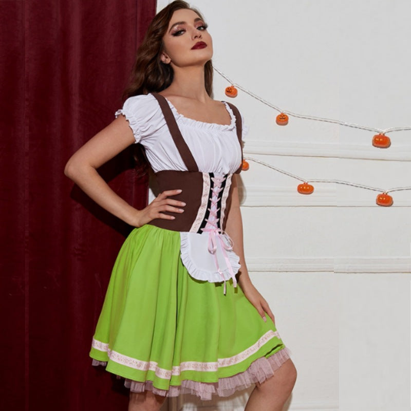 Damen nan Trachten-Festkleid mit figurbetonter Korsett-Schnürung, geraffter Carmenbluse und mehrlagigem Tellerrock Echo Archiv