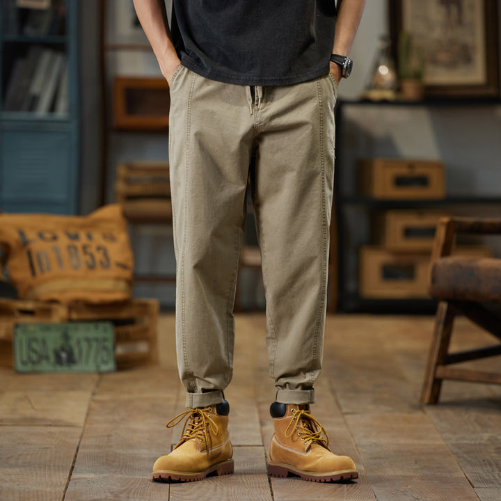 Herren Baumwoll-Twill Joggerhose im Tapered-Schnitt mit Tunnelzug und gekrempeltem Saum Echo Archiv