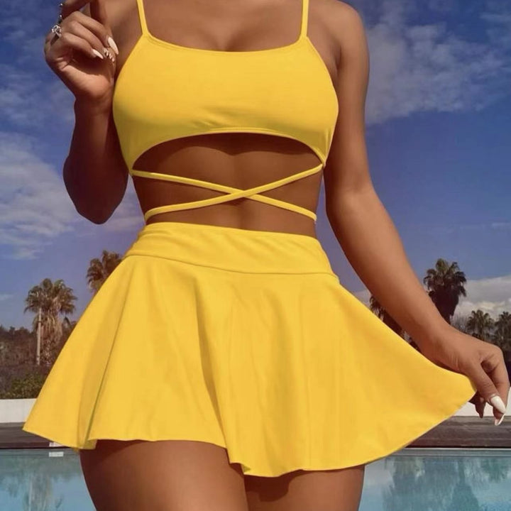 Damen Bikini-Set mit transparentem Rock und verstellbarem Oberteil Echo Archiv