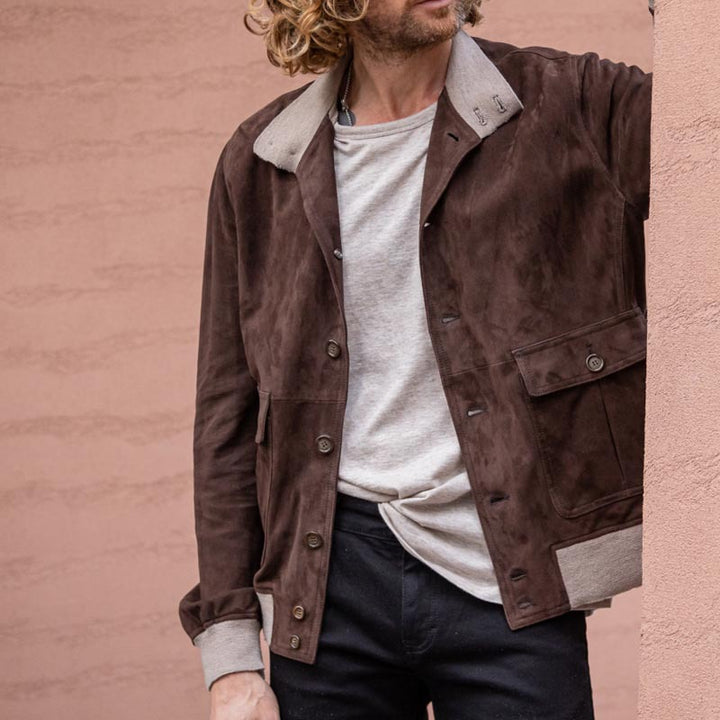 Herren elegante Wildlederjacke mit modernen Details Echoarchiv
