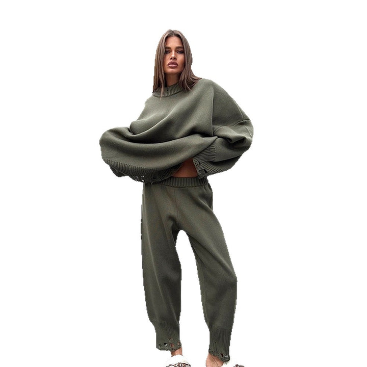 Damen Oversize-Strickset aus Feinstrick mit Destroyed-Saum, weitem Pullover und legerer Schlupfhose Echoarchiv