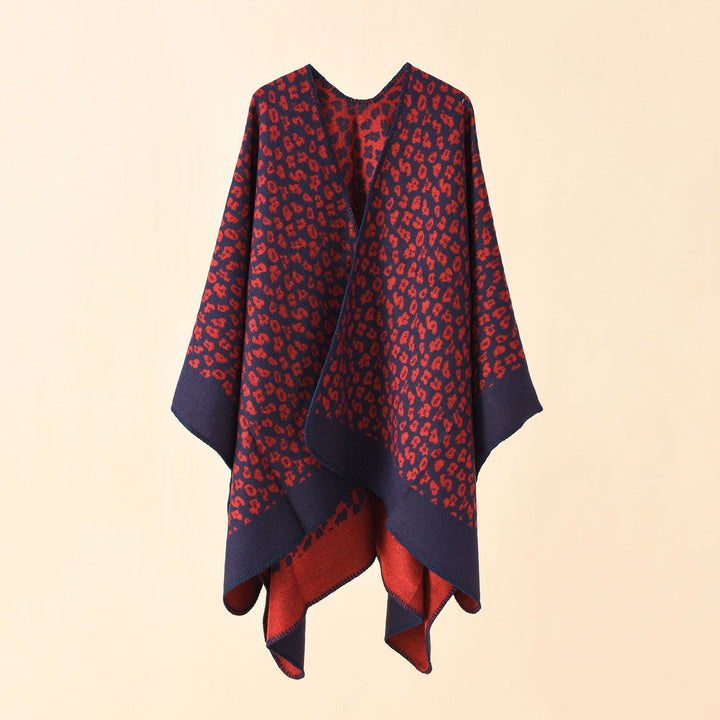 Damen Wollmix-Ruana mit tonigem Leopardenjacquard und kastigem Kimono-Fall – Montévia
