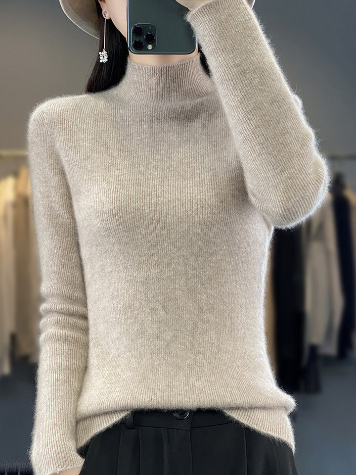 Damen Schlanker Feinstrick-Mockneckpullover aus feinem Angora‑Mix Echoarchiv