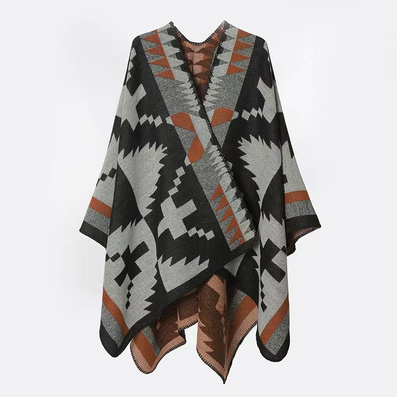 Damen Oversize-Capeponcho im Azteken-Jacquard aus weichem Wollmix mit asymmetrischem Zipfelsaum – Montévia