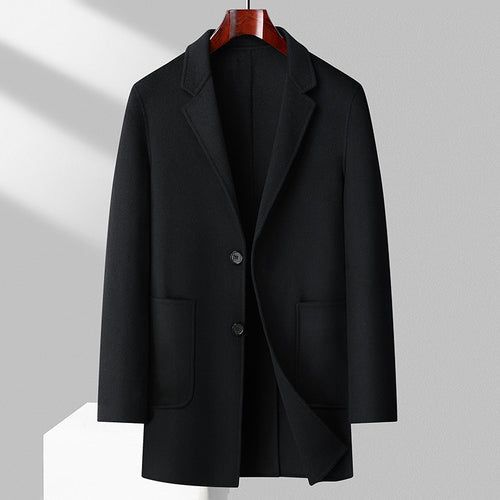 Herren eleganter Wollmantel mit tiefem Kragen und praktischen Taschen Echoarchiv