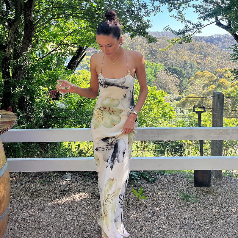 Damen Maxikleid mit zartem Blumenmuster und feinen Spaghetti-Trägern Echo Archiv