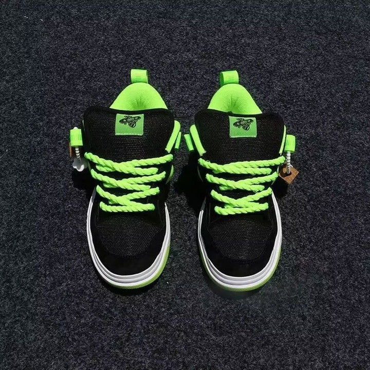 Damen urbane Sneaker mit innovativer Schnürung und extra dämpfender Sohle Echo Archiv