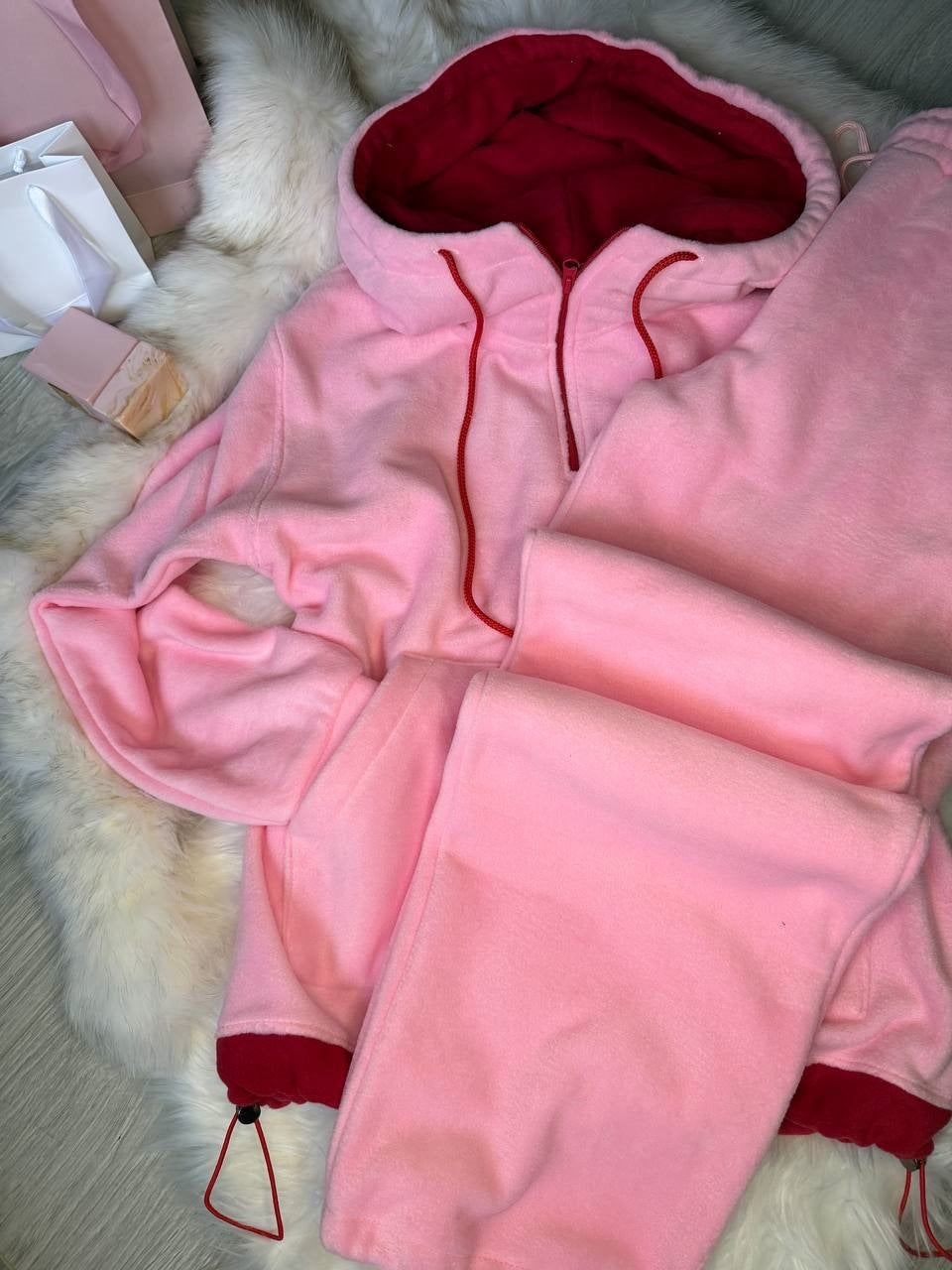 Damen Fleece-Loungewear-Set mit halbem Frontzip, gefütterter Kapuze und hochgeschnittener Komforthose – Auréline