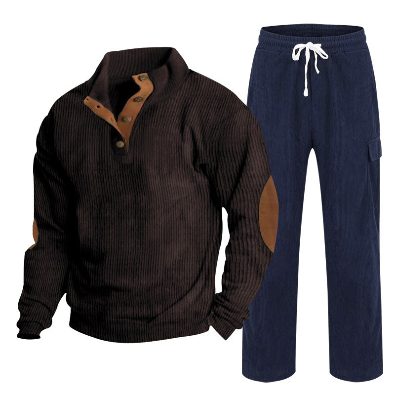 Herren nan strukturiertes Feinstrick-Halbknopf-Pullover und Feincord-Cargo-Zweiteiler Echo Archiv