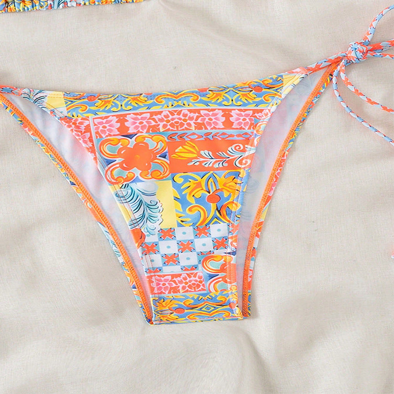 Damen Triangel-Bikini mit verspieltem Muster und feinen Bindebändern Echo Archiv