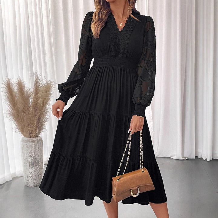 Damen Elegantes Maxikleid mit Spitzendetails Echo Archiv