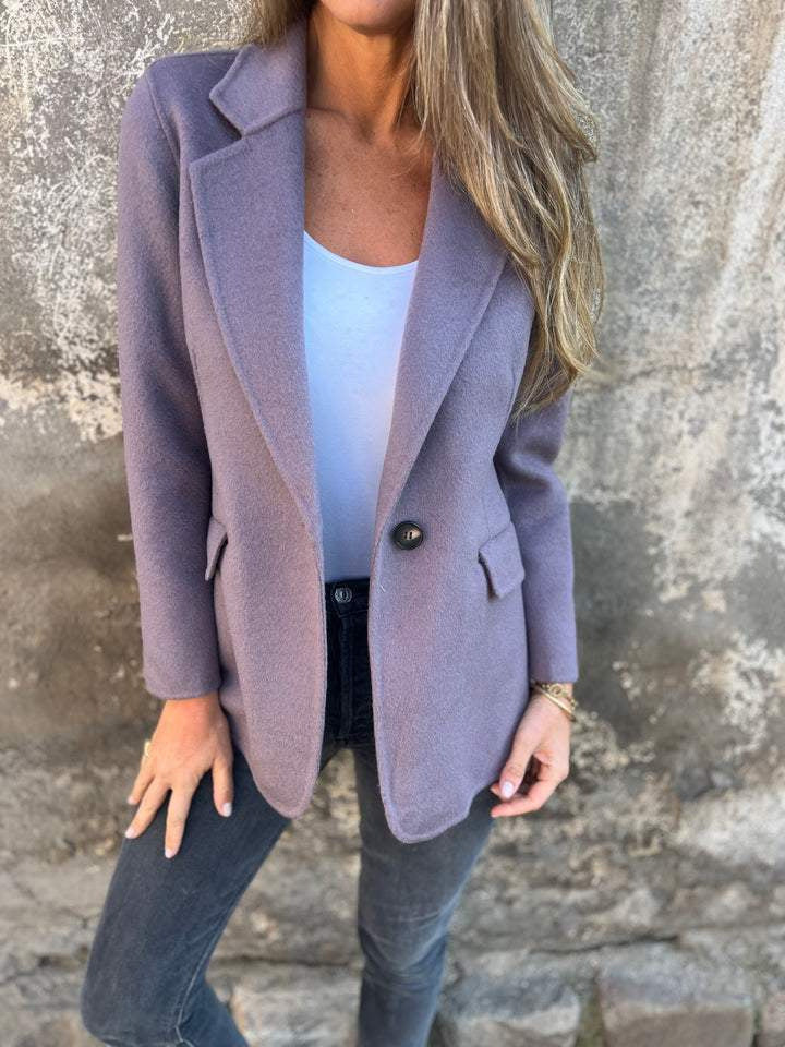 Damen Eleganter Blazer mit feinen Details Echo Archiv