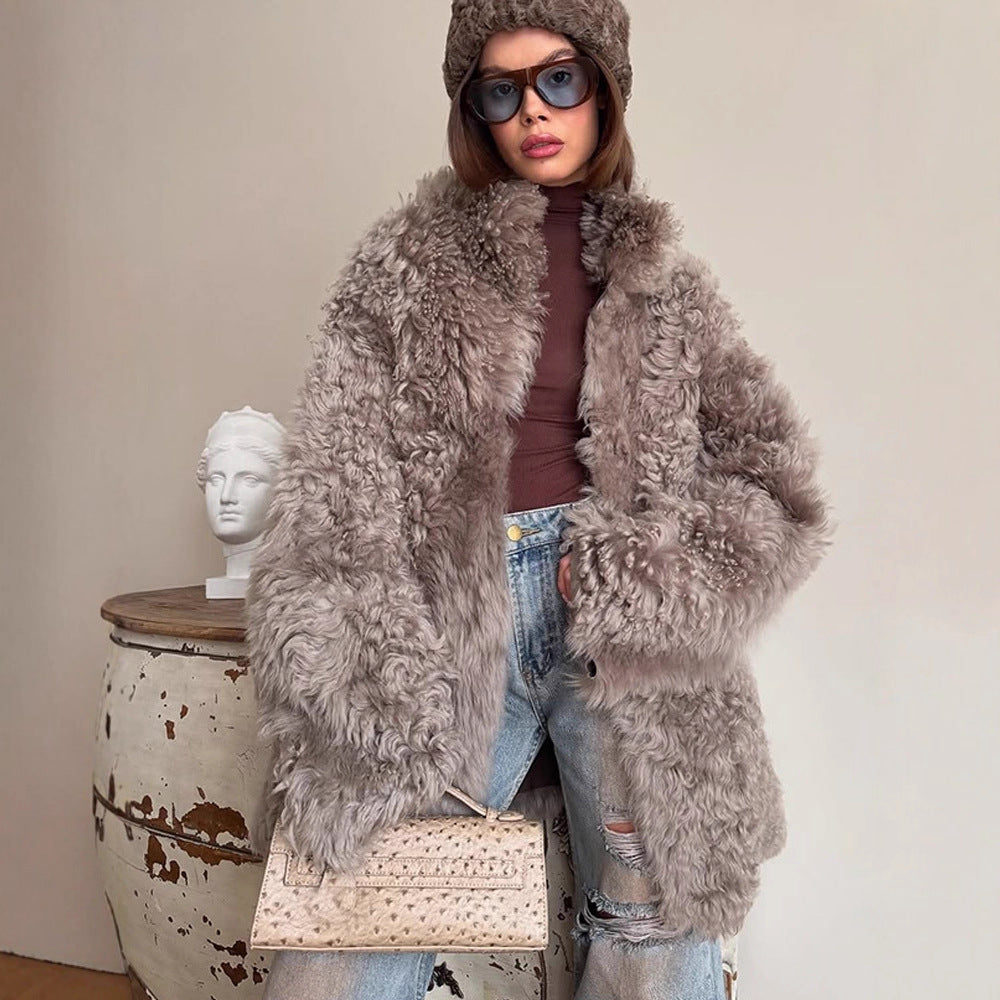 Damen Oversize Kunstfell‑Mantel mit lockiger Teddy‑Optik und weiter Boxy‑Silhouette Echoarchiv