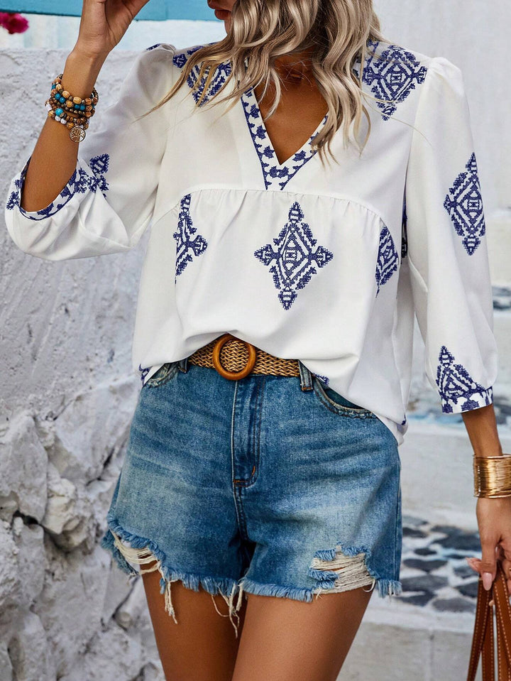 Damen Locker geschnittene Boho‑Bluse mit V‑Ausschnitt, geraffter Brustnaht und dreiviertelärmeln Echo Archiv