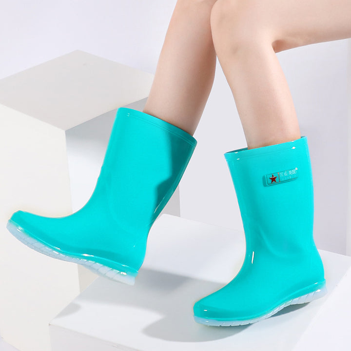 Damen Mittelhohe wasserdichte Gummistiefelette mit glänzender PVC‑Optik und rutschfester Sohle Echoarhiv – Lioré