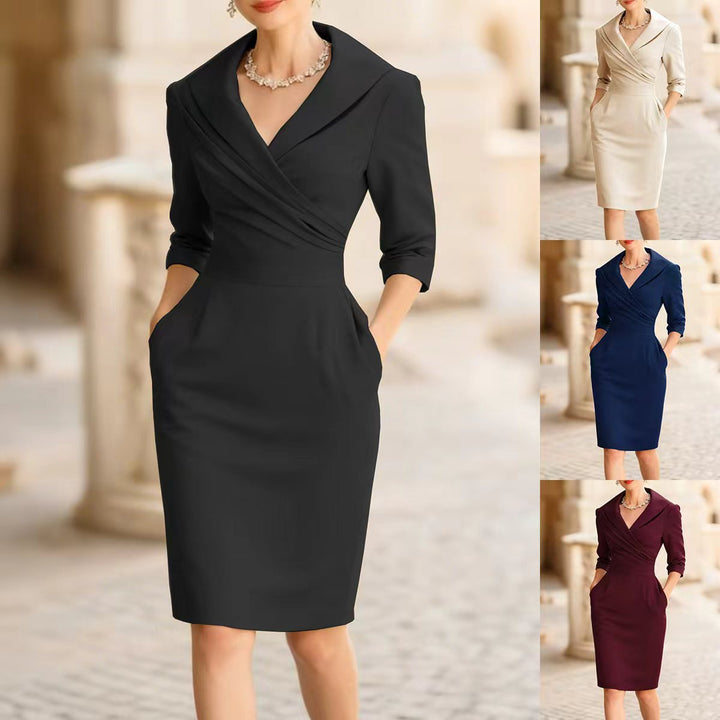 Damen nan tailliertes Etuikleid mit Wickeleffekt und Schalkragen Echo Archiv