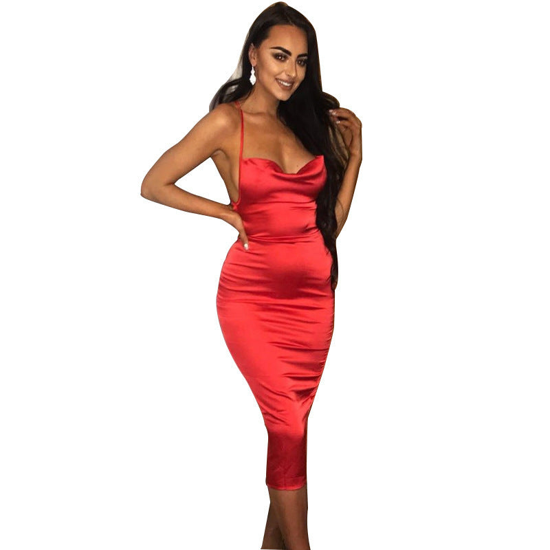 Damen Elegantes Satin-Kleid mit schulterfreiem Design Echo Archiv