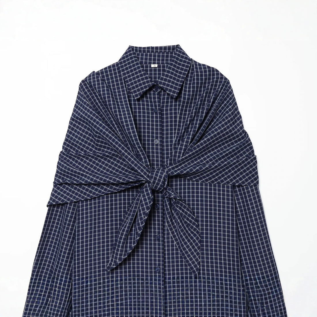 Damen Kariertes Oversize-Hemd mit großem Knotendetail und weitem Schulterumhang Echo Archiv