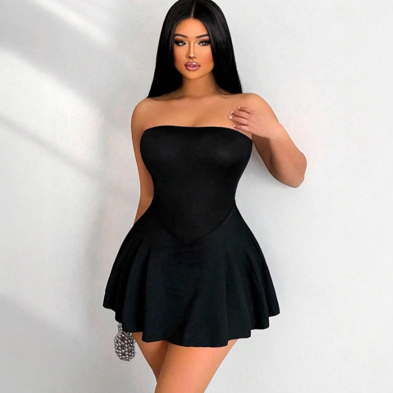 Damen Mini-Kleid mit schulterfreier Silhouette Echo Archiv