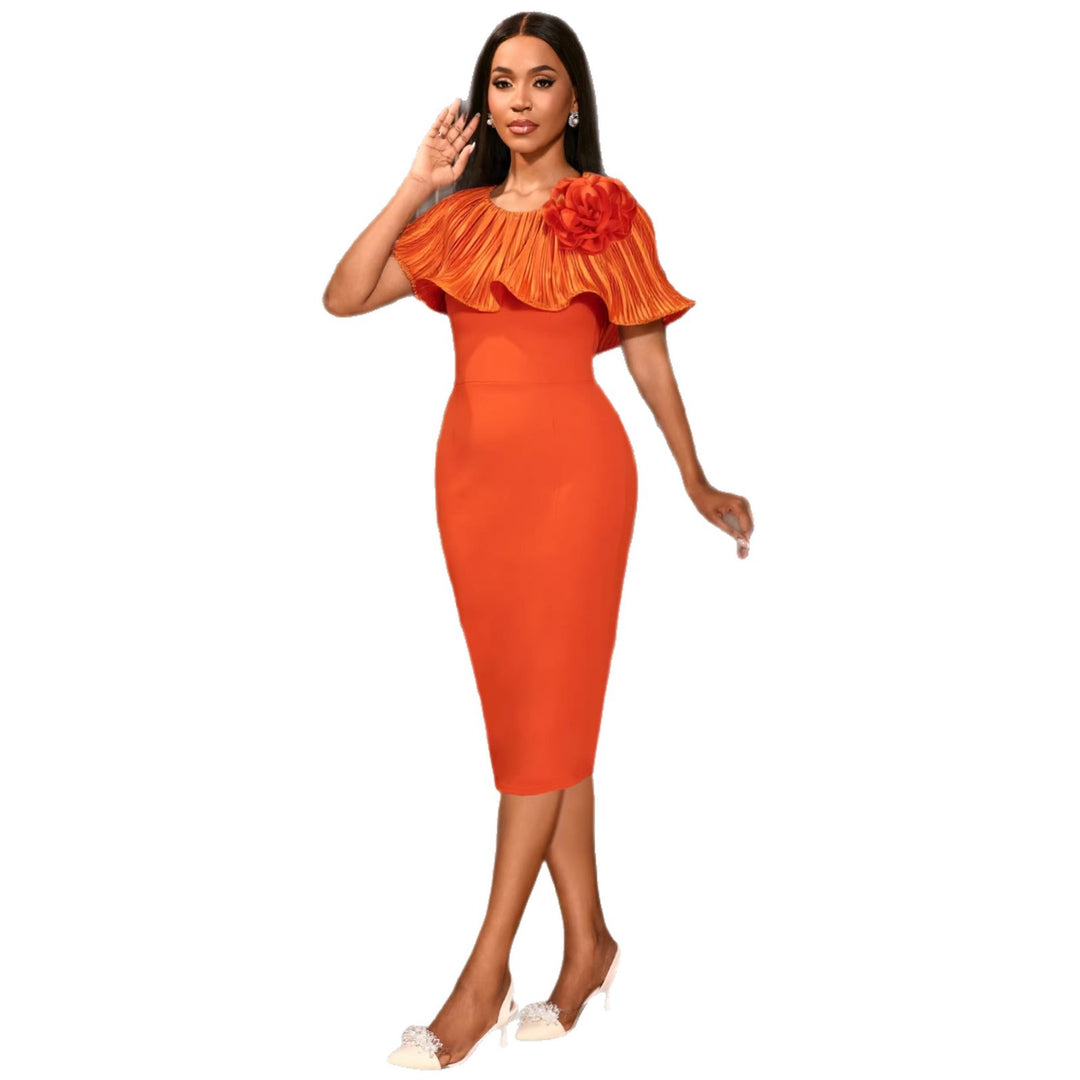 Damen figurbetontes Kleid mit voluminösem Kragen und floraler Applikation Echo Archiv