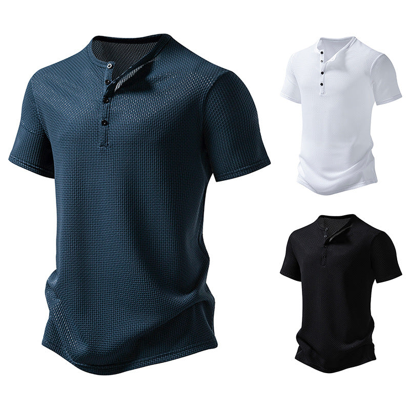 Herren Kurzarm-Henley-Shirt mit strukturiertem Design und modischen Knopfdetails Echoarchiv
