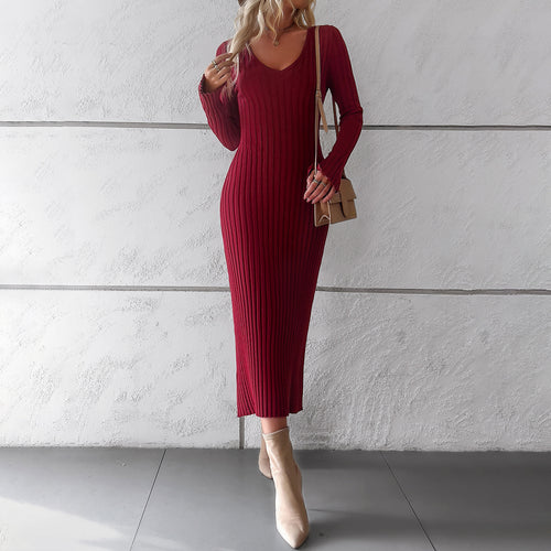 Damen tailliertes Rippstrick-Midikleid mit tiefem V-Ausschnitt, figurformender Nahtführung und langen Ärmeln – Élara