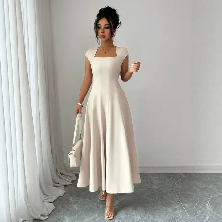 Damen Elegantes Maxikleid mit rechteckigem Ausschnitt und fließendem Rock – Valéora