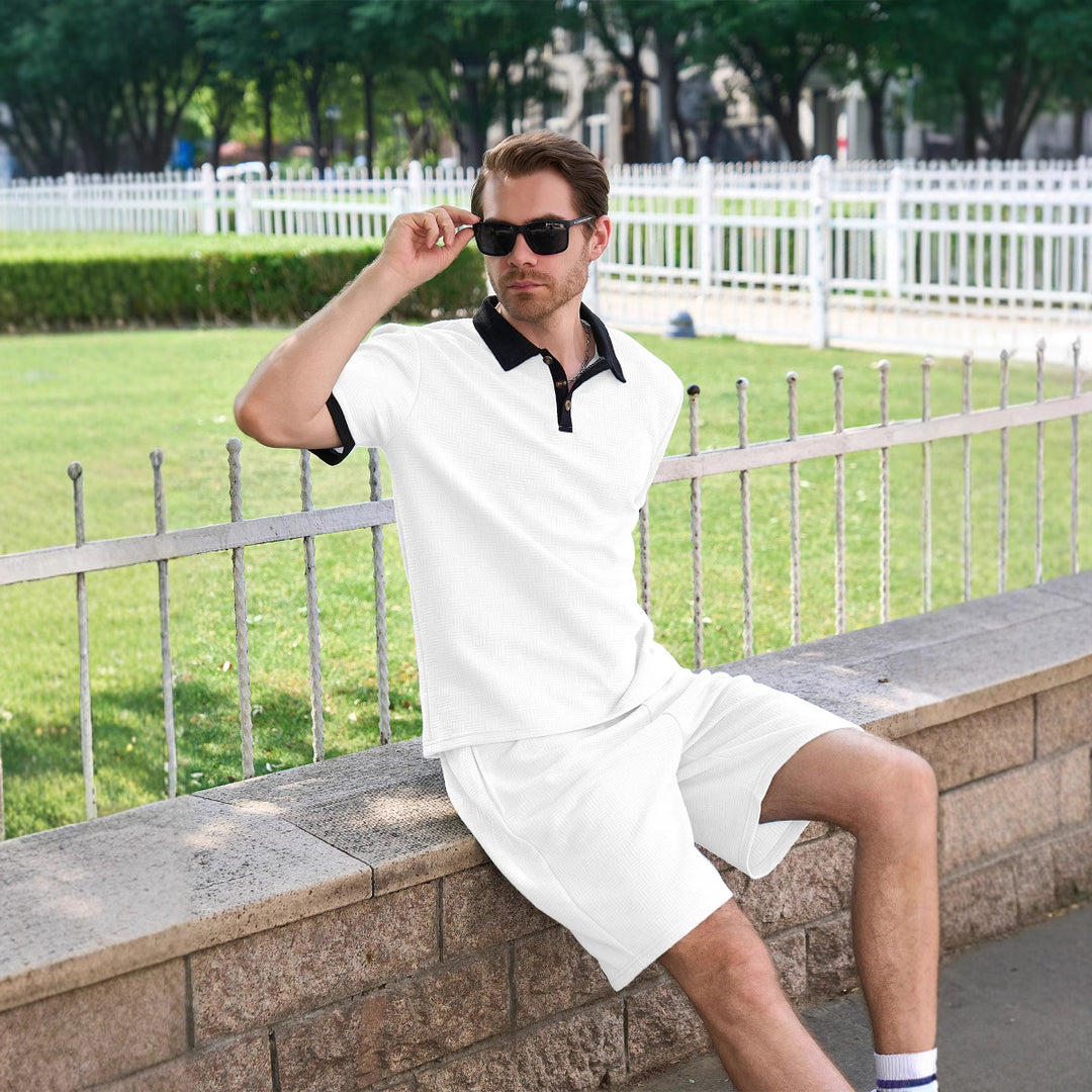 Herren lässiges Freizeitset mit modernem Poloshirt und Shorts Echoarchiv