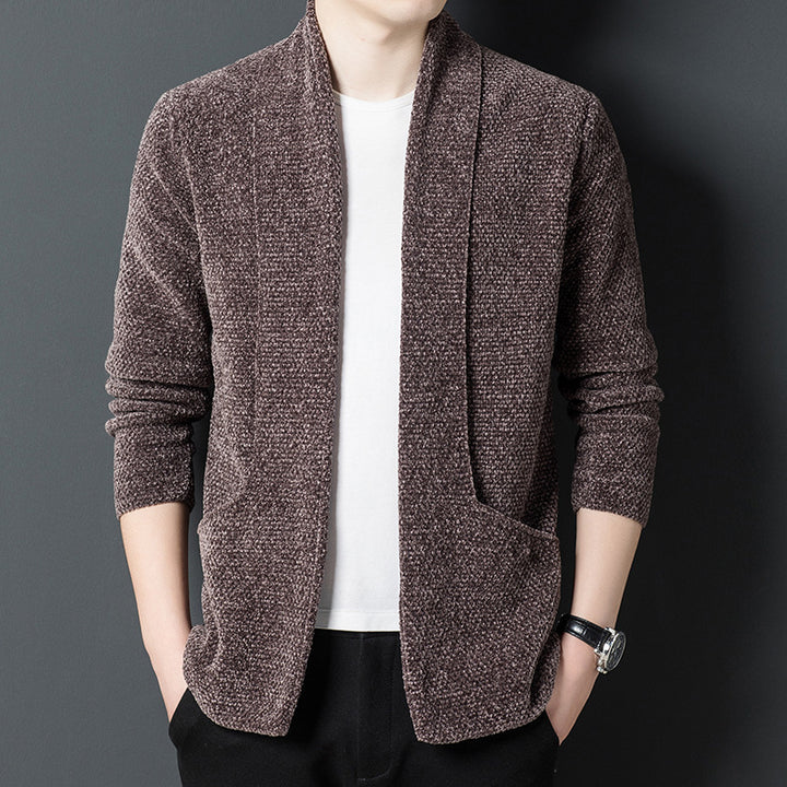 Herren kuschelige Strickjacke mit modernem Schnitt und hohen Kragen Echoarchiv