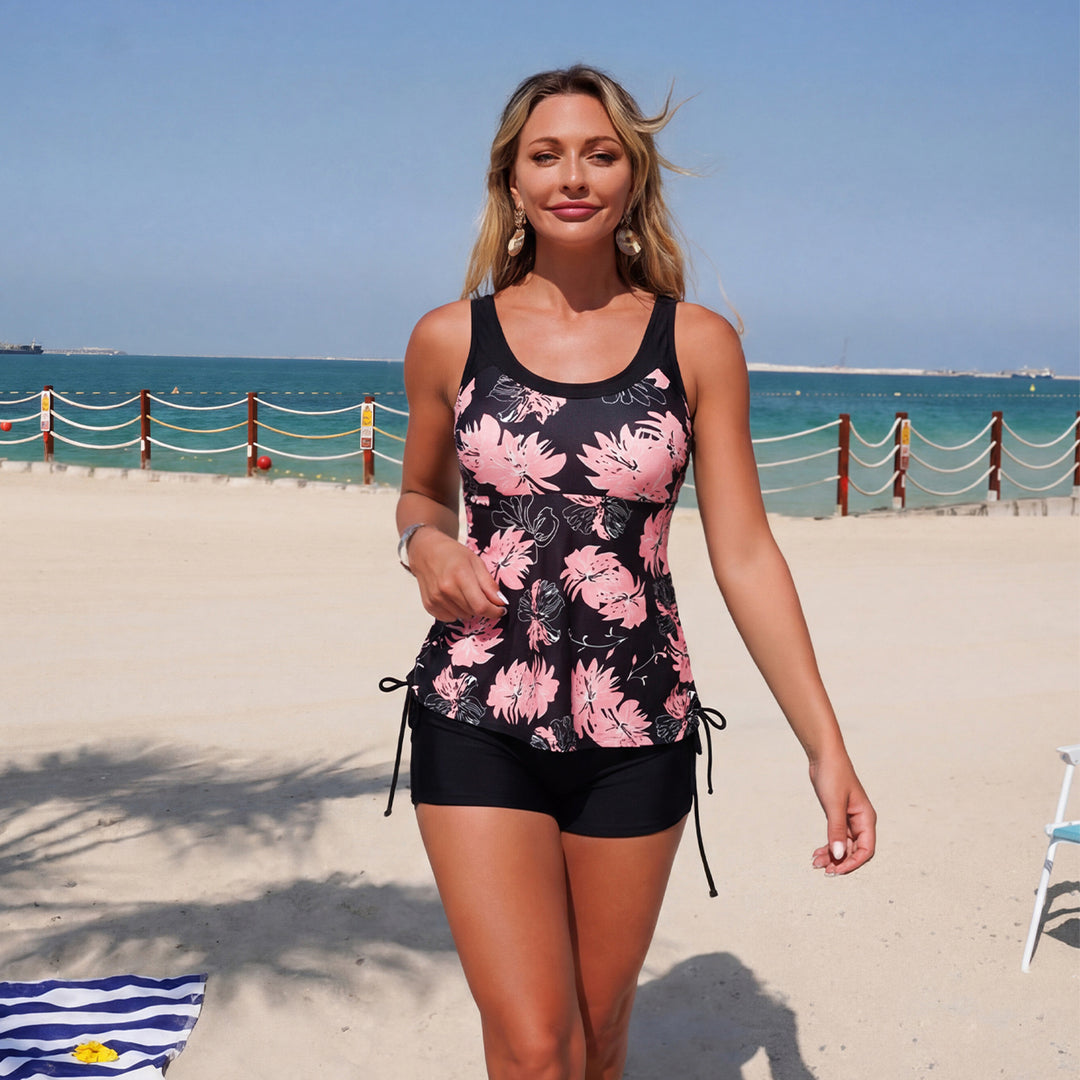 Damen Sportliche Badeoberteil mit integriertem Shorts Echo Archiv