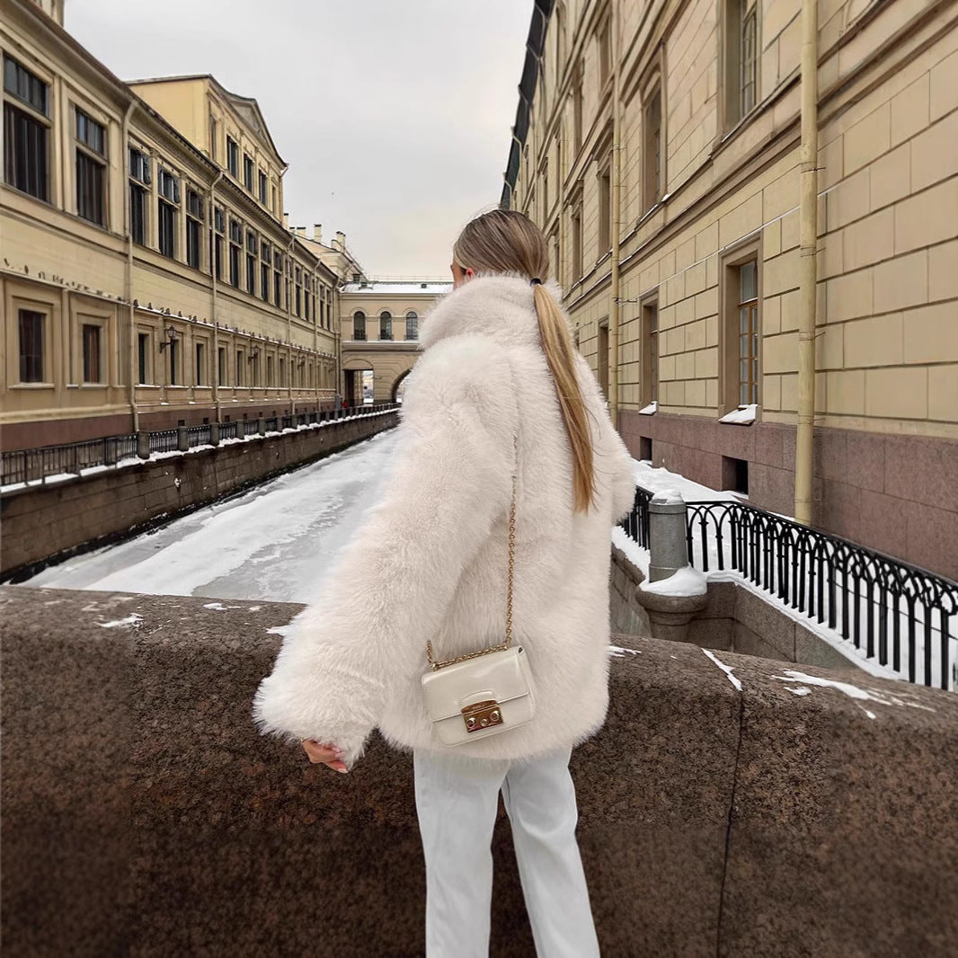 Damen Kurzer Boxy-Faux‑Fur‑Cardigan mit dichtem Hochflor und offener Front Echo Archiv